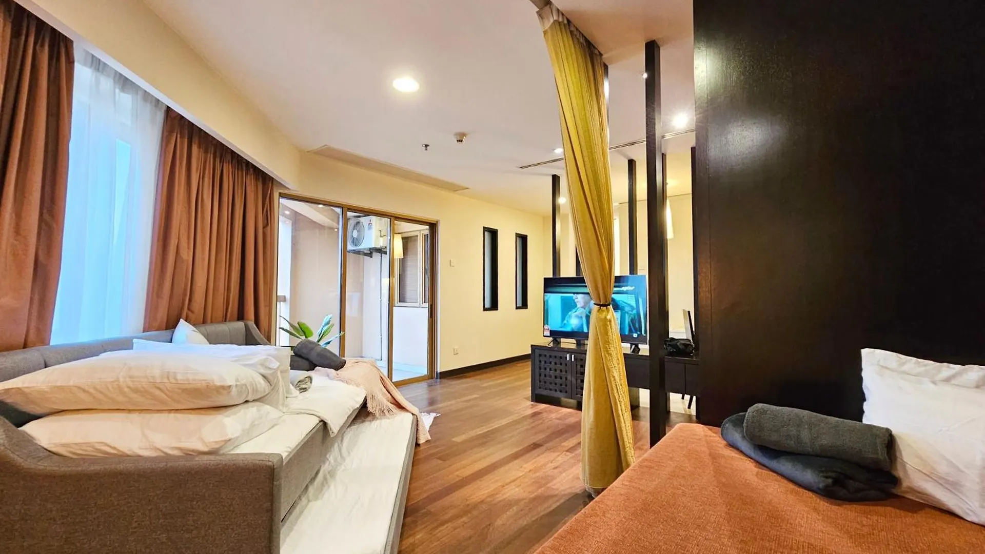 Apartment Sunway Resort Suite #29 1- 6Paxs Sunway Lagoon Pyramid Petaling Jaya Malaysia