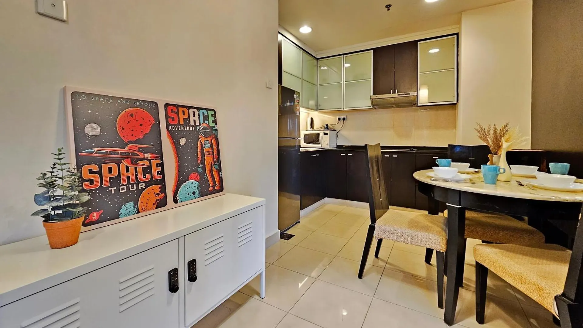 Sunway Resort Suite #29 1- 6Paxs Sunway Lagoon Pyramid Petaling Jaya Malaysia
