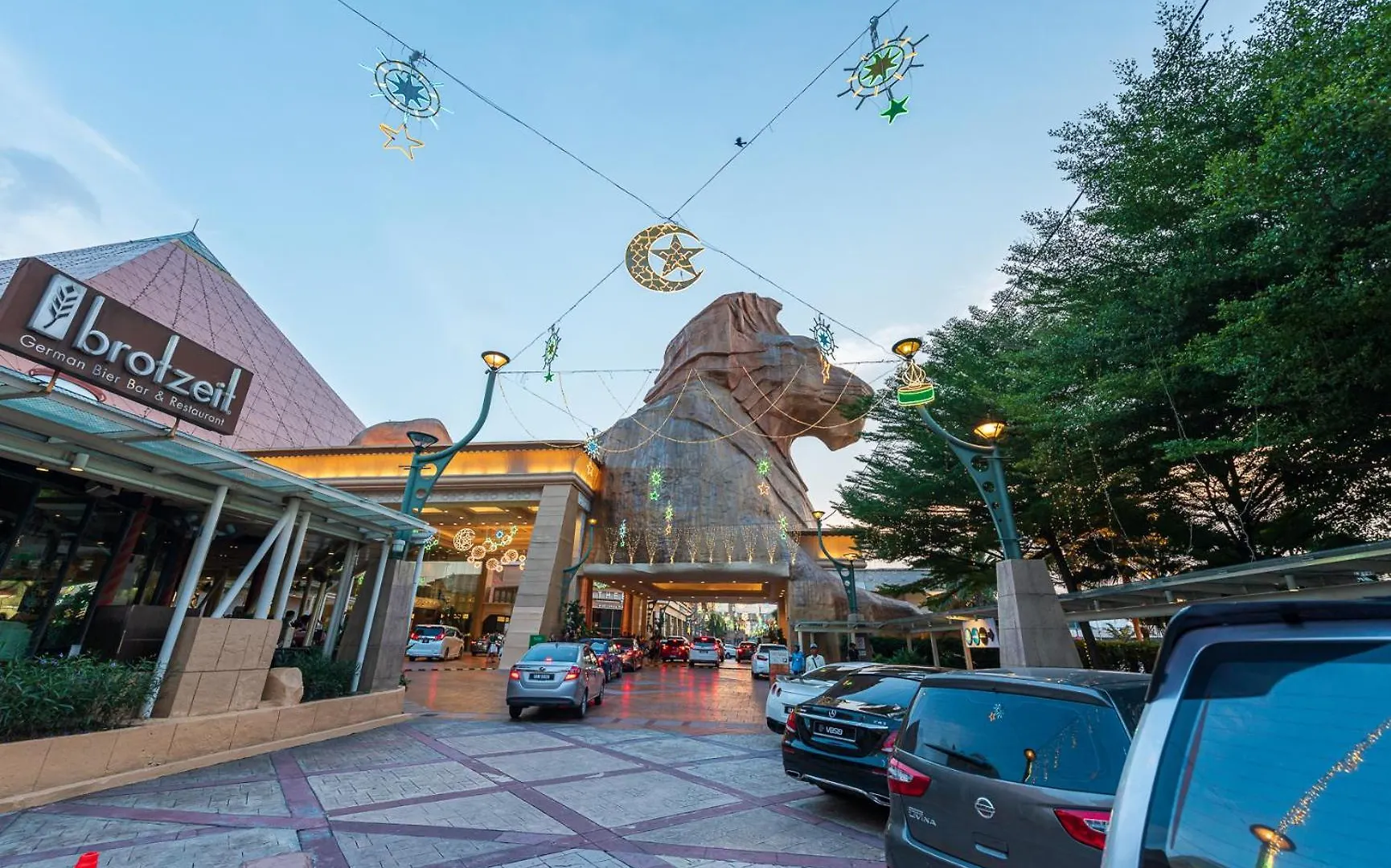 Sunway Resort Suite #29 1- 6Paxs Sunway Lagoon Pyramid Petaling Jaya Malezja