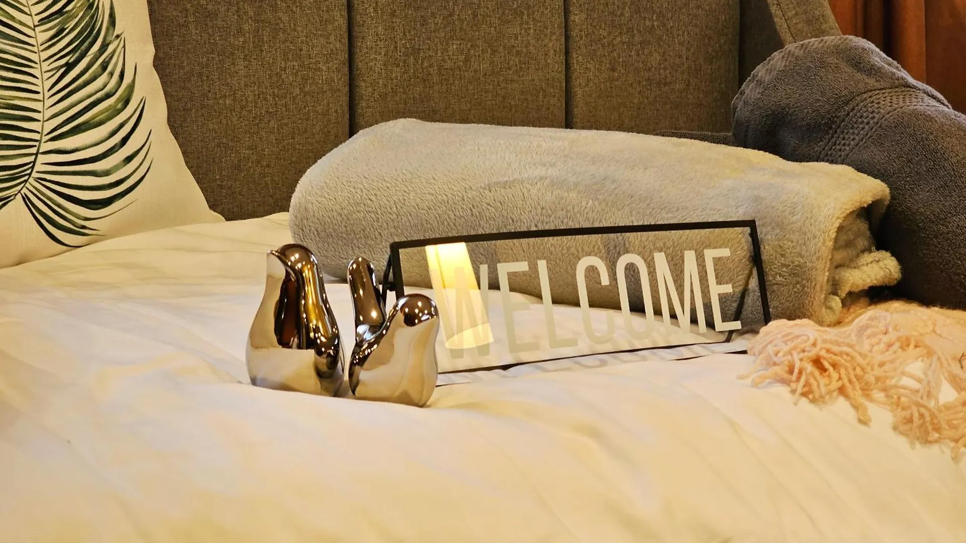 Sunway Resort Suite #29 1- 6Paxs Sunway Lagoon Pyramid Petaling Jaya Apartament