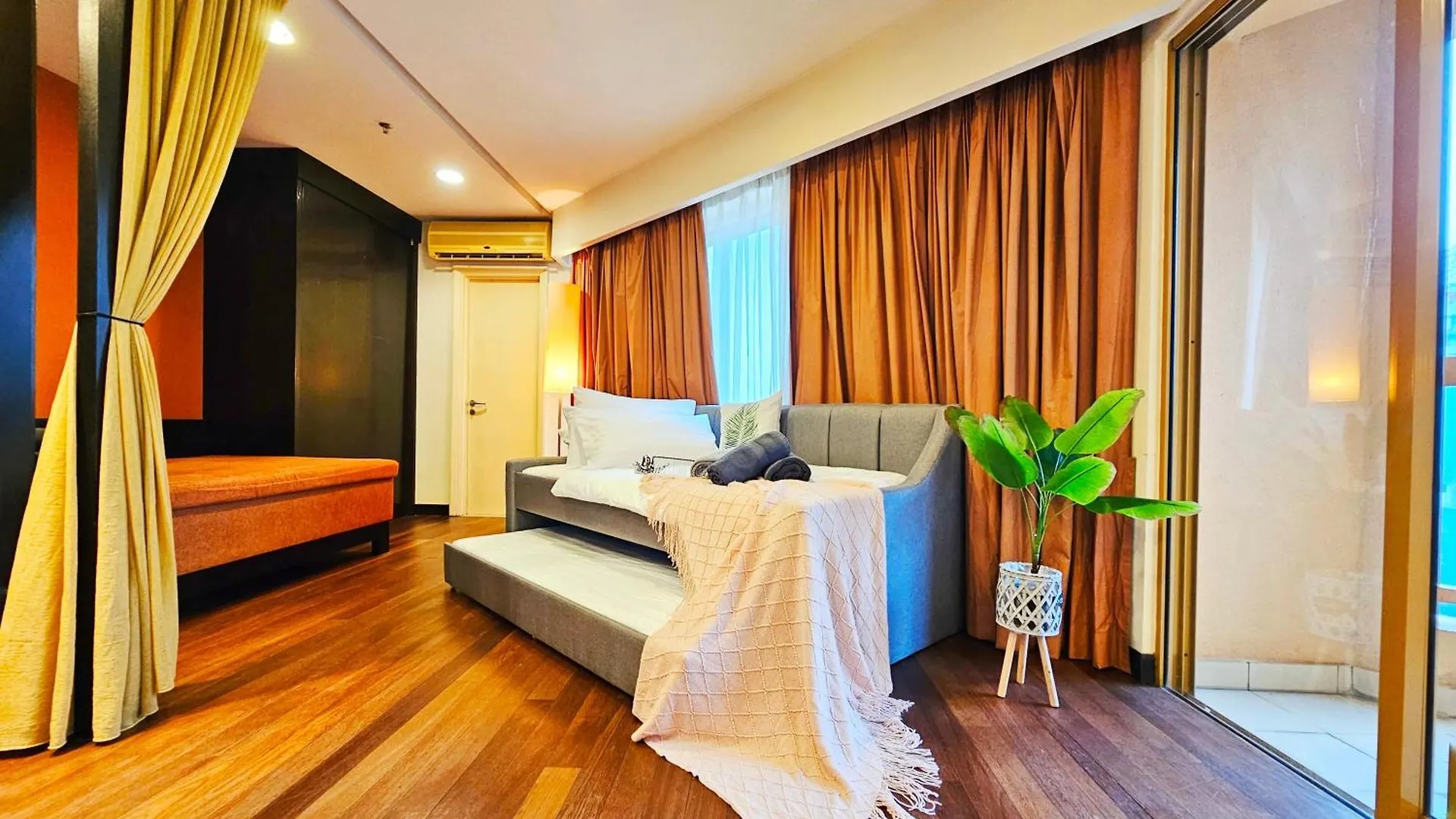 Sunway Resort Suite #29 1- 6Paxs Sunway Lagoon Pyramid Petaling Jaya